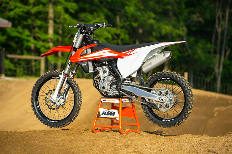 2016-KTM-450SX-F-2