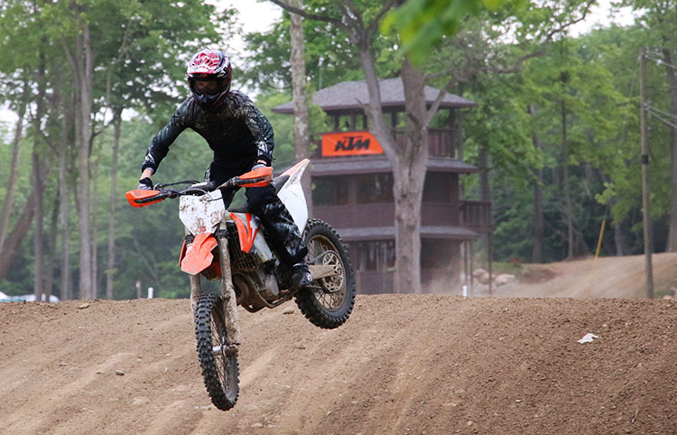 2016-KTM-450XC-F-4