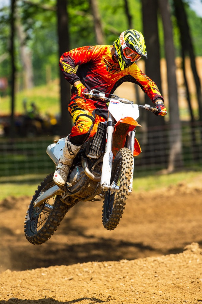 2016-KTM-Intro2