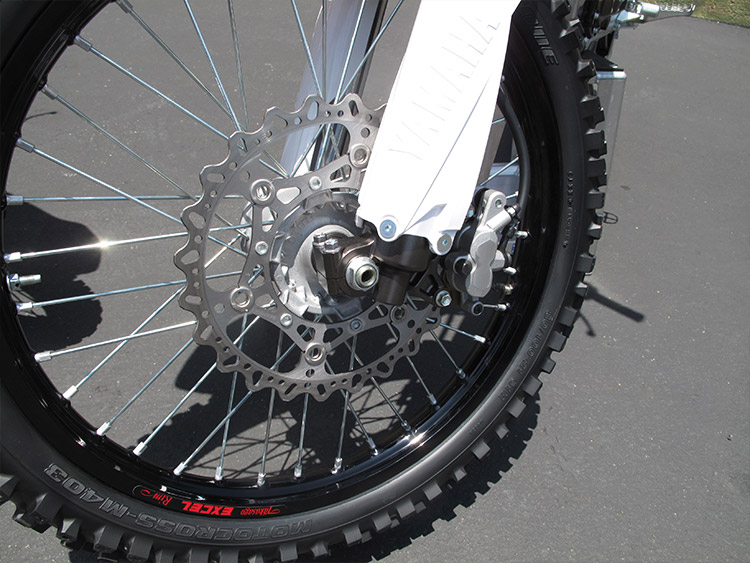 2016-Yamaha-Front-Brake