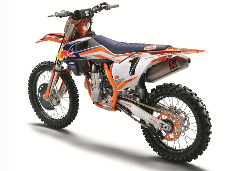 Four Pounds Lighter: 2016 KTM 450 SX-F FE - Dirt Bike Test