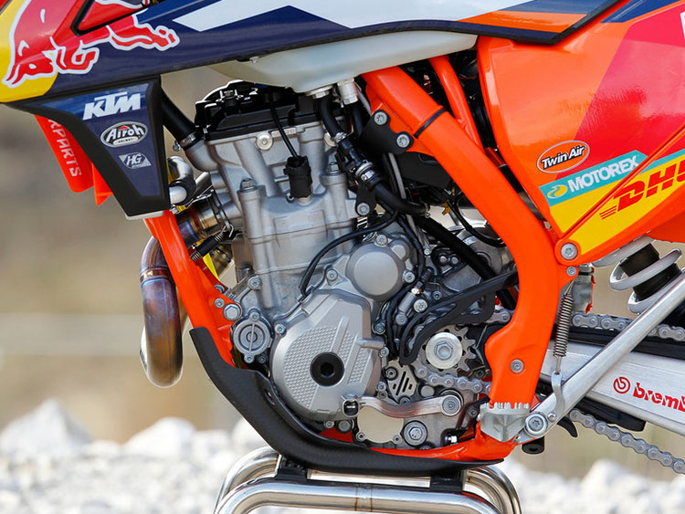17-KTM-spy