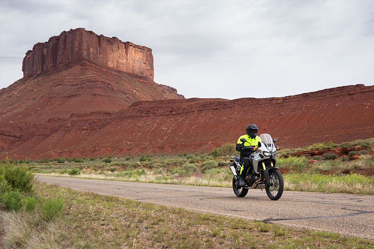 2016-Honda-Africa-Twin-7