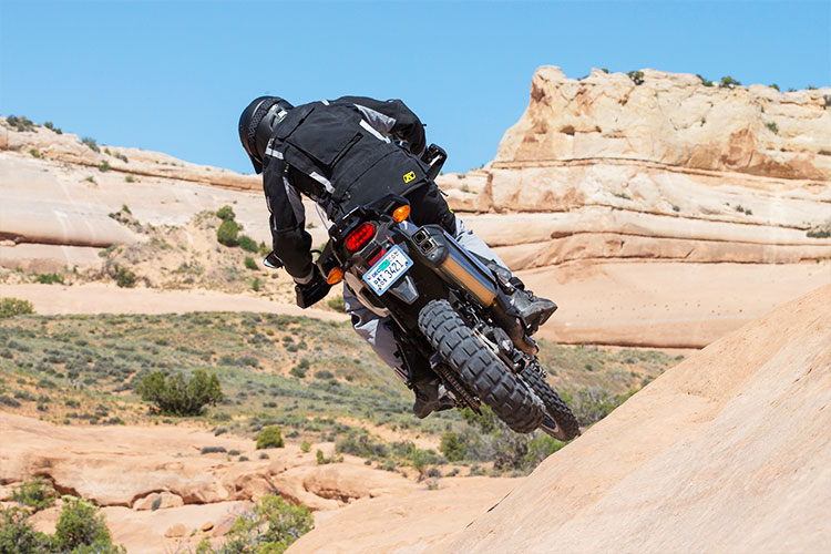 2016-Honda-Africa-Twin-8