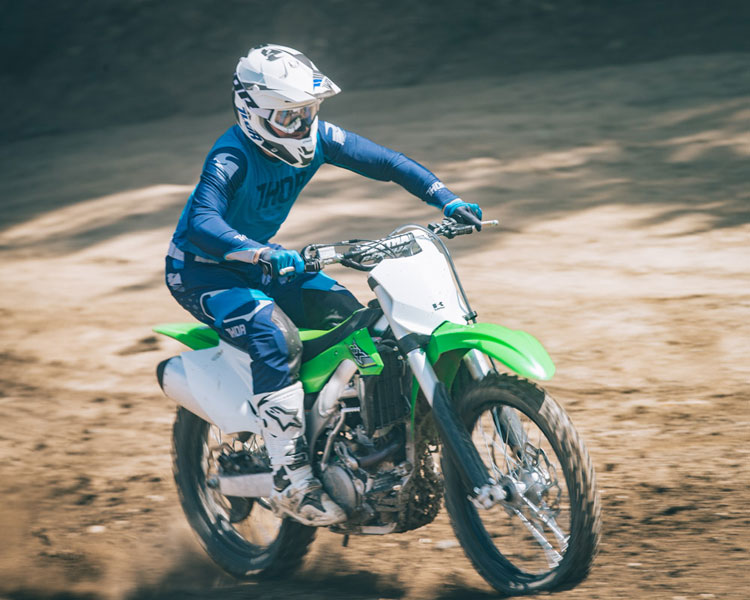 2017-kawasakikx450f-fi-29