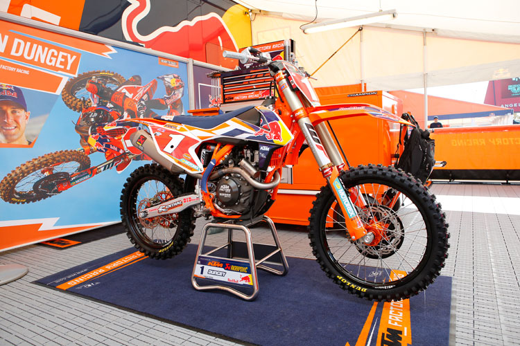 dudgeuy-bike