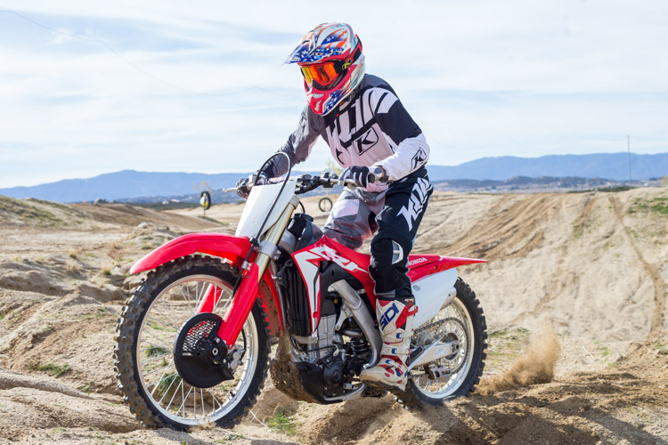 17-crf450rx-ban-21