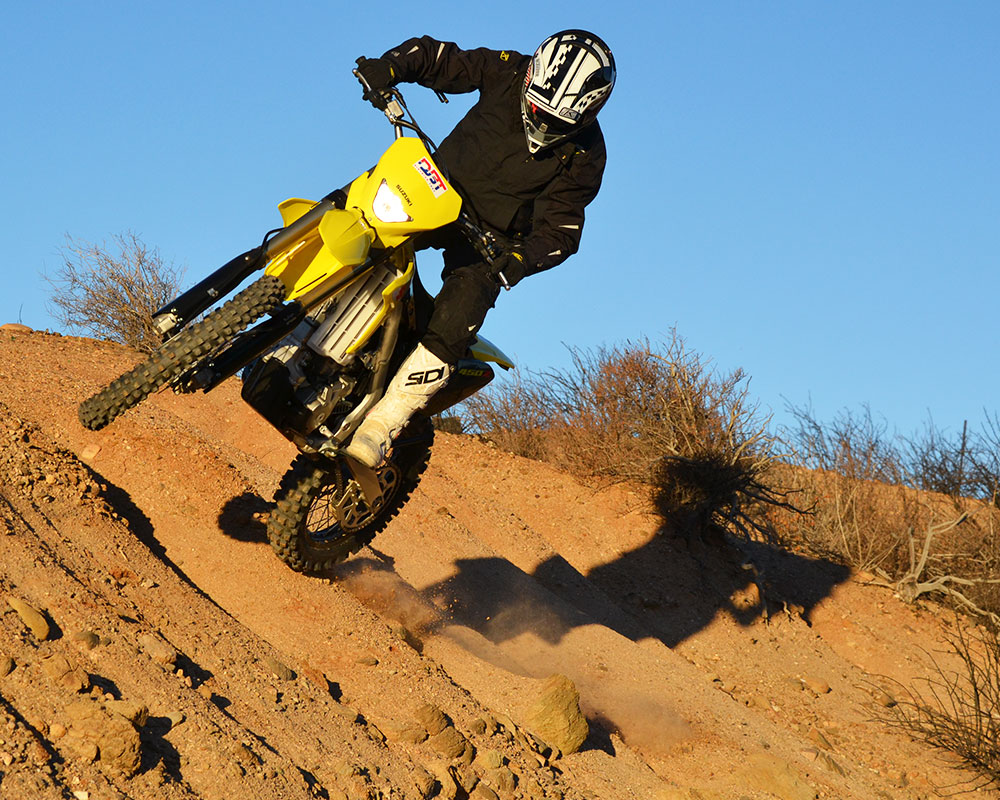 2017 Suzuki RMX450Z-First Riding Impression - Dirt Bike Test