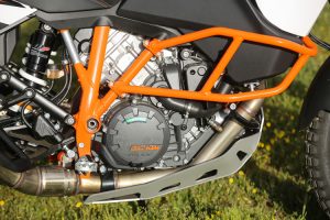 FirstRide-KTM1090R-static-3