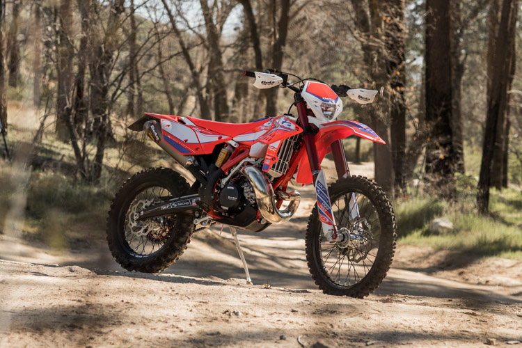 17-beta300rr-fi-8