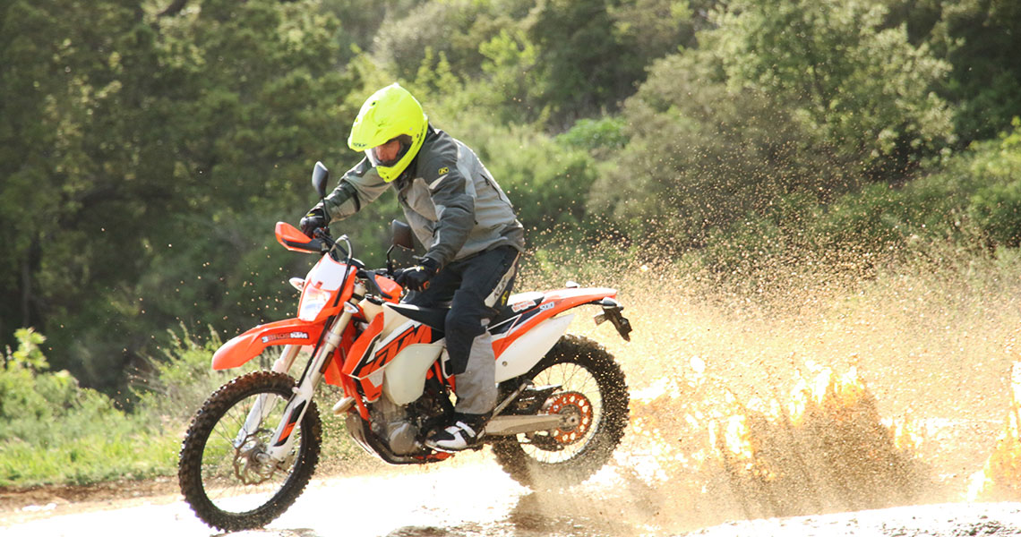 2016 KTM 500EXC - Dirt Bike Test